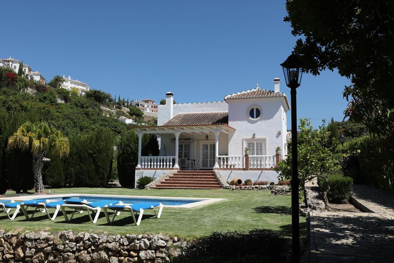 Villa Las Tinajas Luxury Nerja Dış mekan fotoğraf